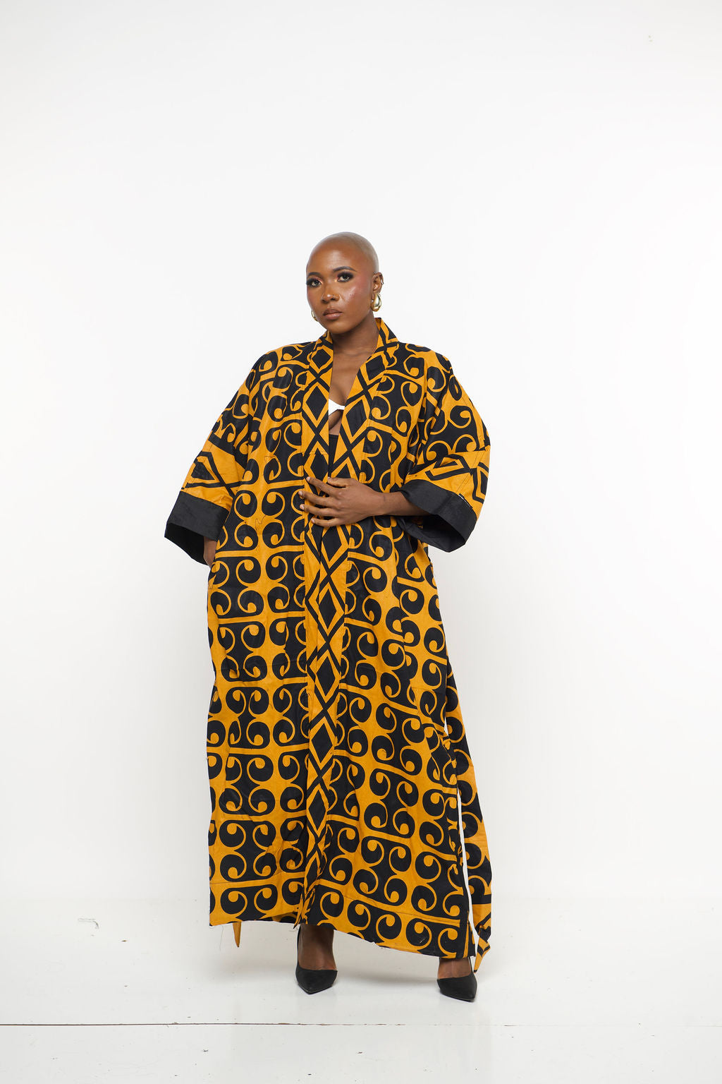 ‘Miya’ kimono Regal | Gold & Black African Print Maxi Kimono