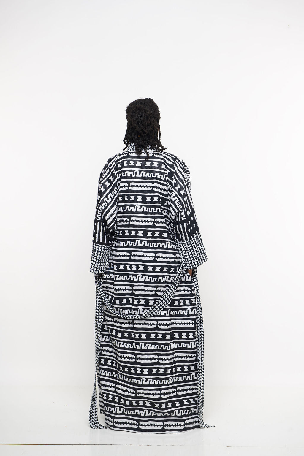‘Sanaa-Ndop’ Regal |Monochrome Houndstooth Maxi Kimono Robe