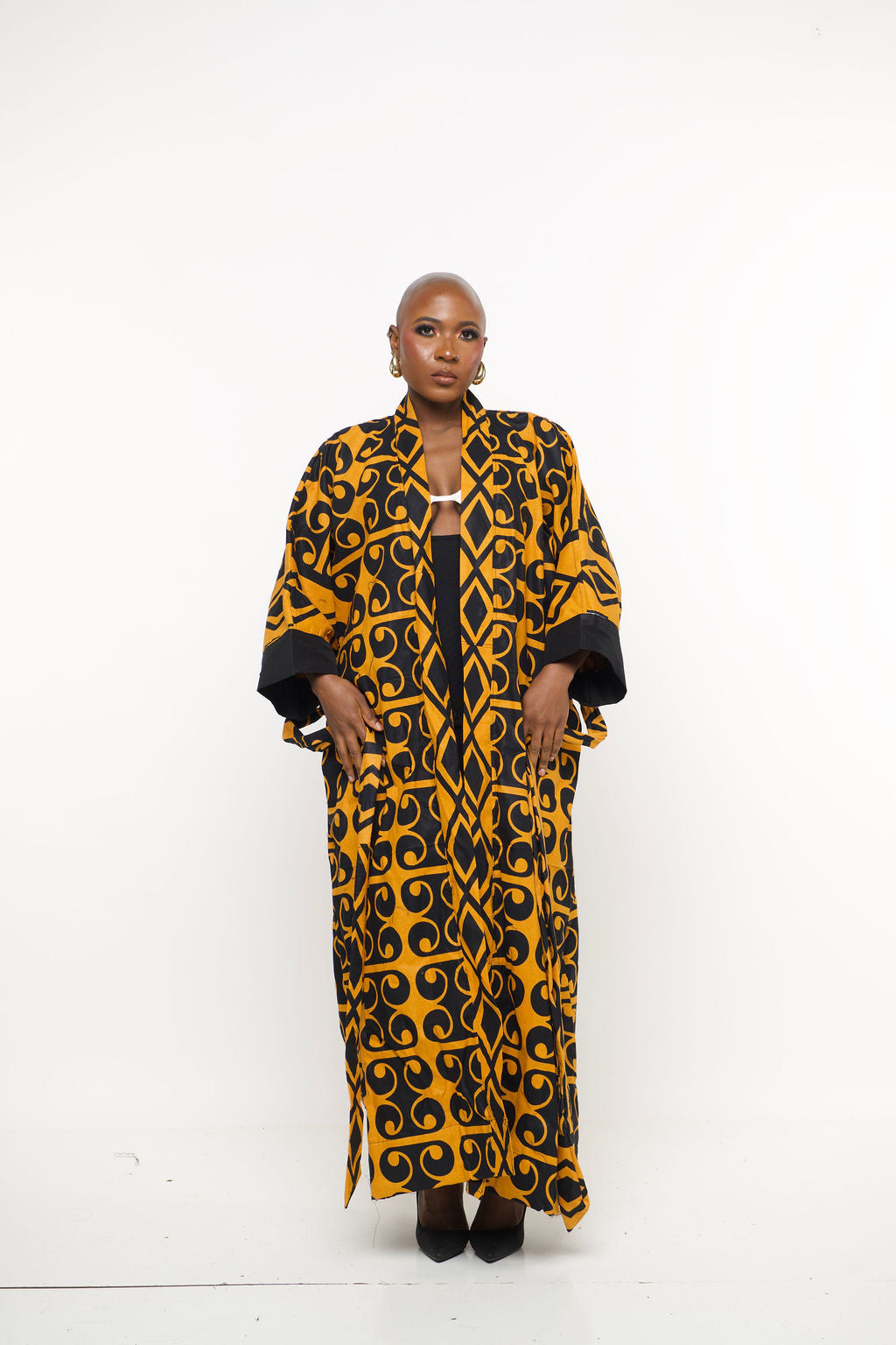 ‘Miya’ kimono Regal | Gold & Black African Print Maxi Kimono
