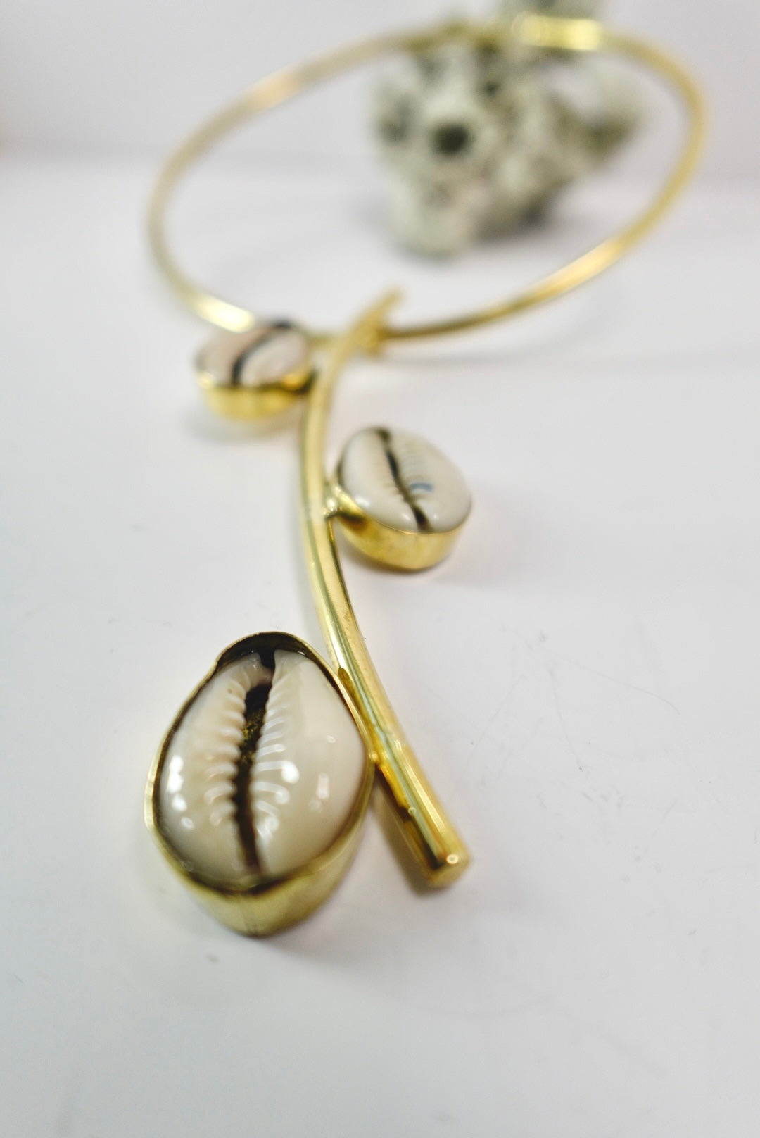 ‘Noraa’ Minimalist Cowrie Shell Choker