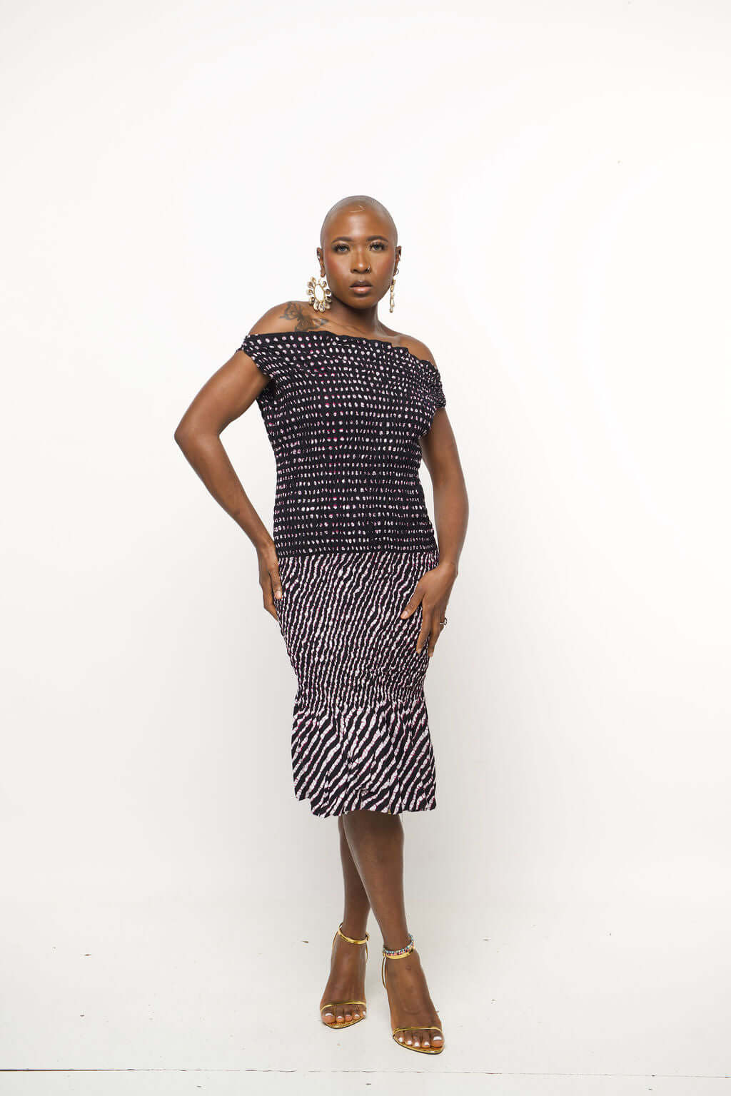 ‘Lilii’ Off-Shoulder Shirred African Print Midi Dress – Maison Aghaa