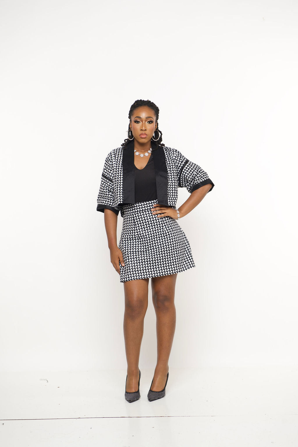 ‘Mina’ Houndstooth Two-Piece Skirt Set – Cropped Kimono Jacket & High-Waist Mini Skirt for Women