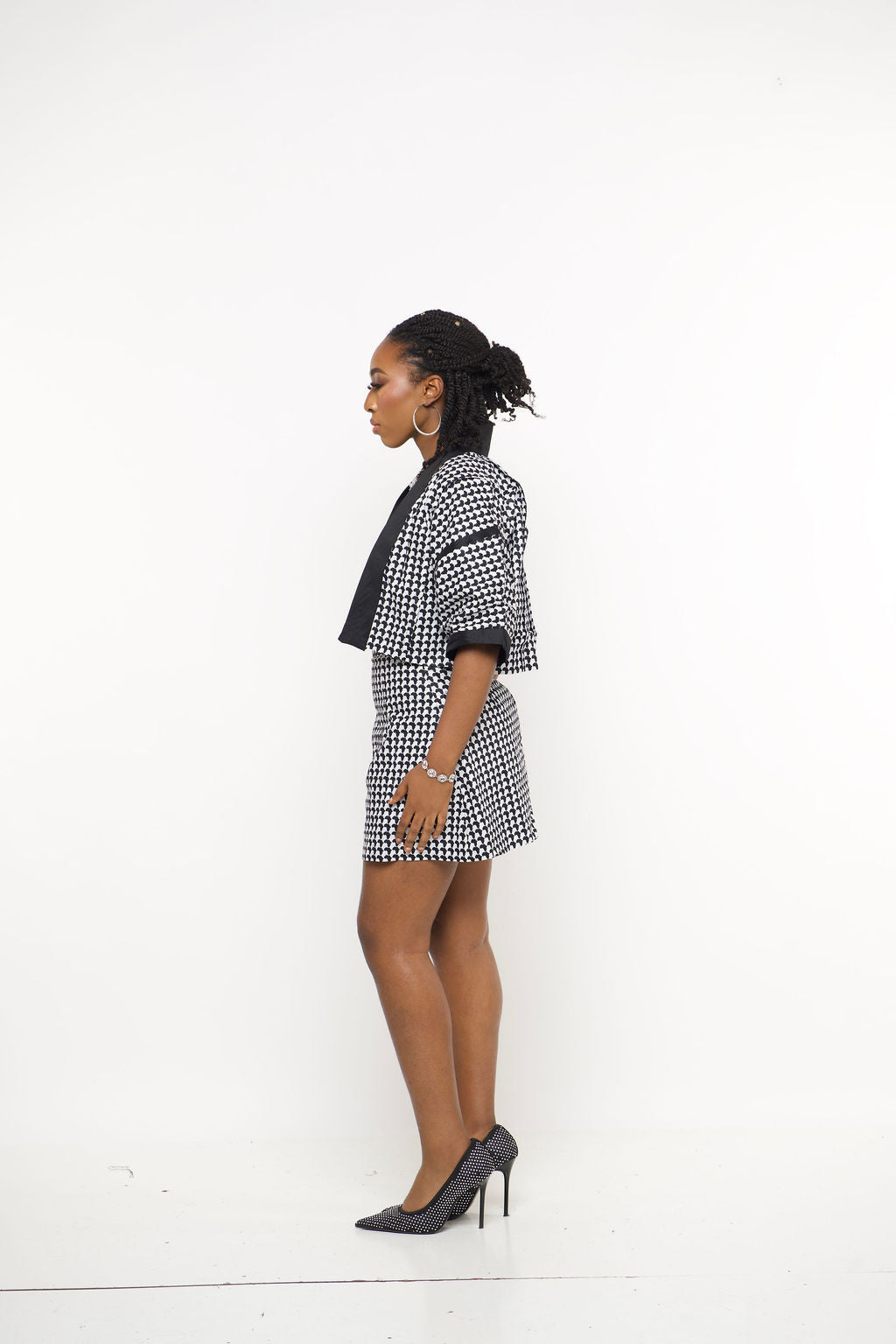 ‘Mina’ Houndstooth Two-Piece Skirt Set – Cropped Kimono Jacket & High-Waist Mini Skirt for Women